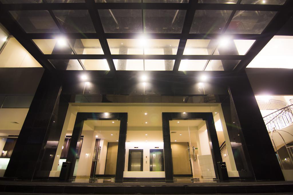 Hotel Diradja Jakarta Exteriör bild
